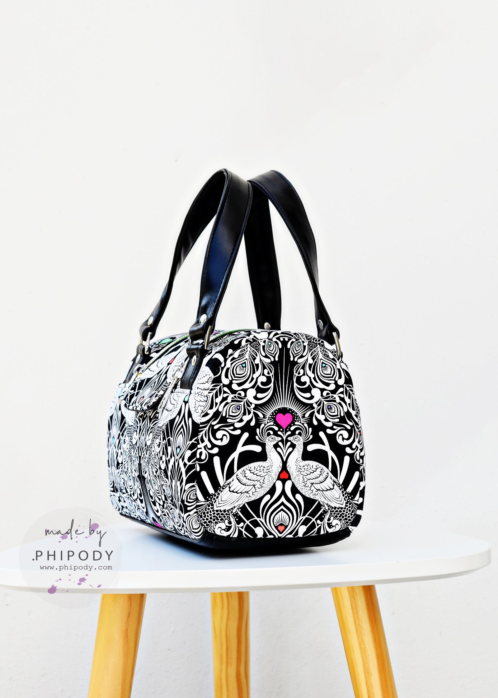 The Aria Mini Crossbody Bag - Phipody